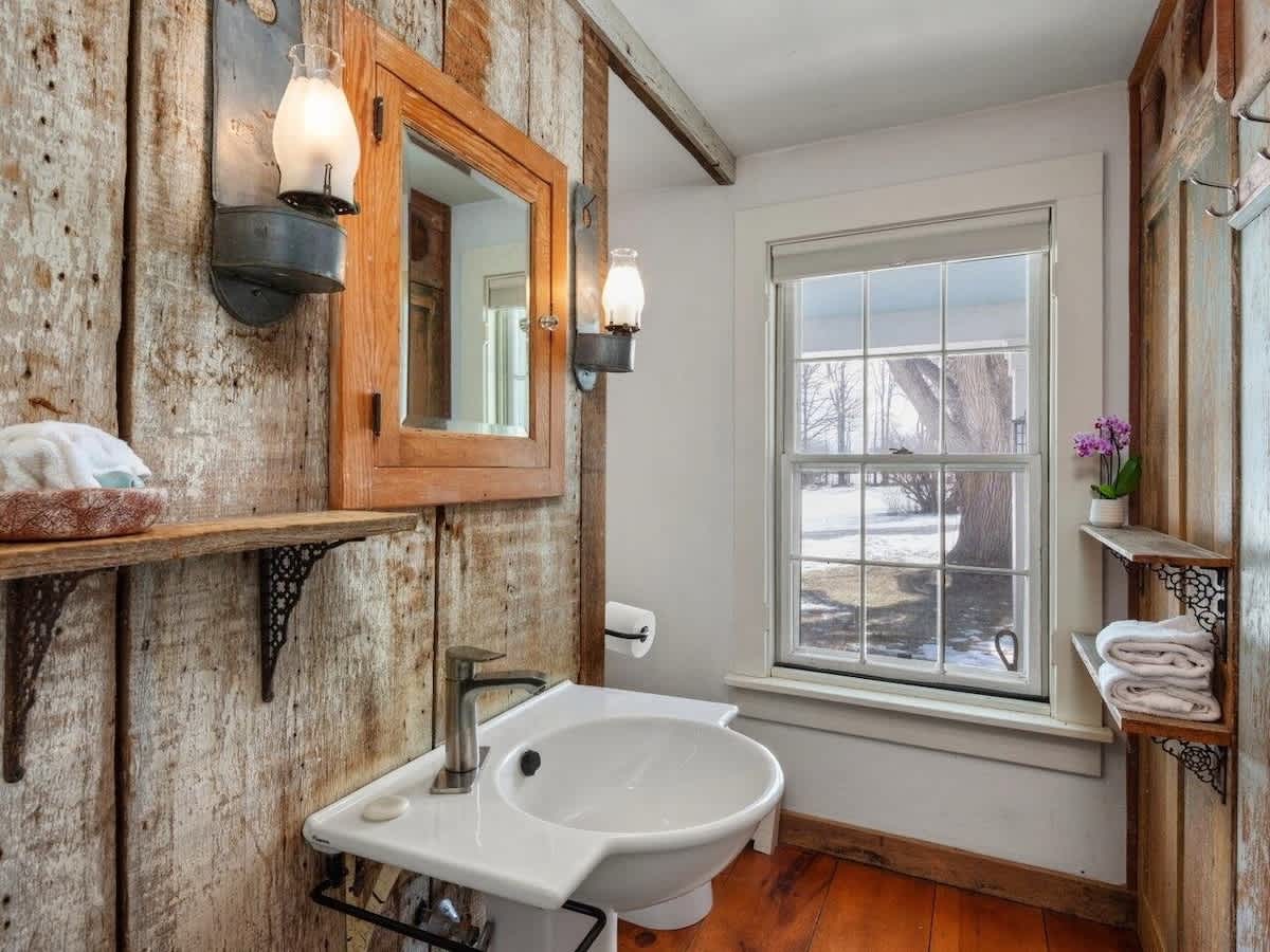 Farm House east bathroom